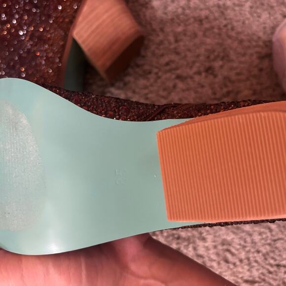 Betsey Johnson Diva Booties 8.5 - Picture 7 of 8